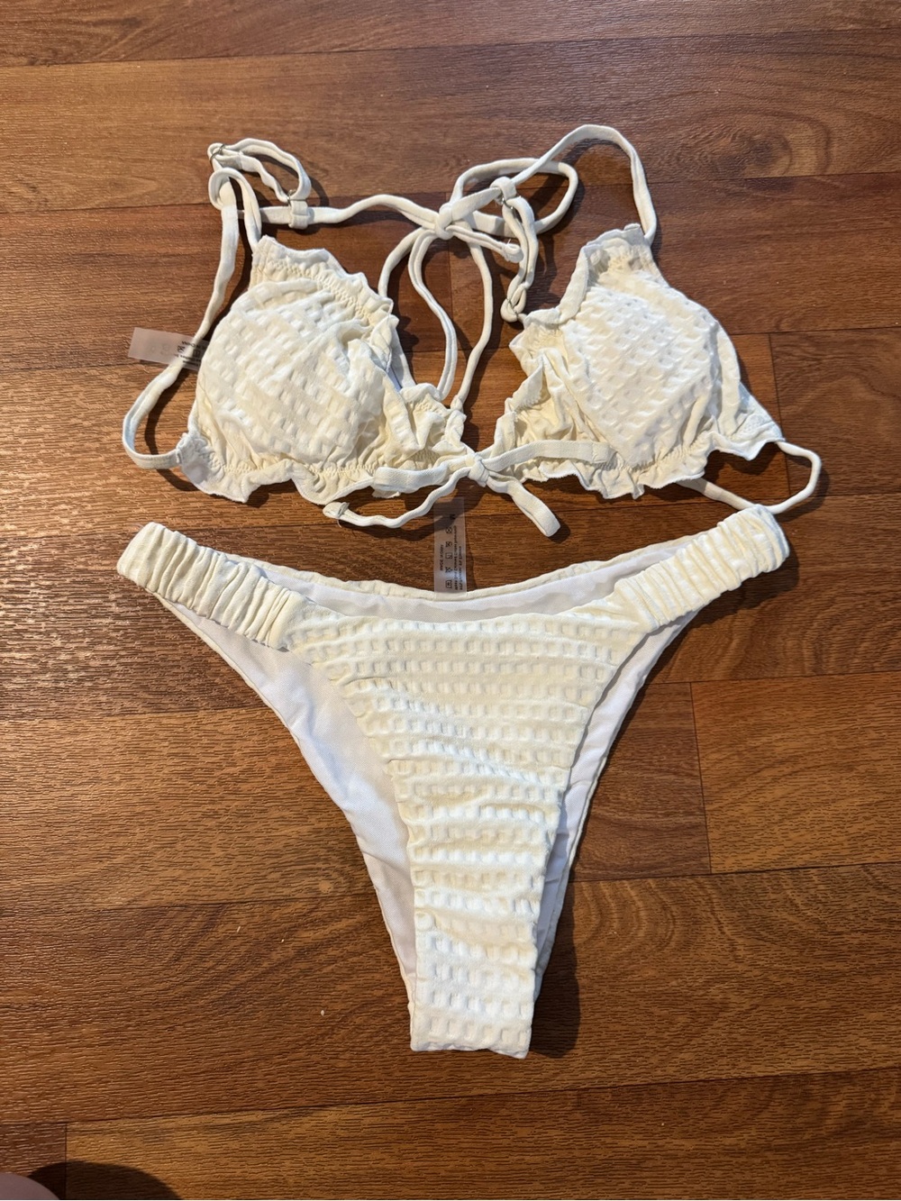Medium Textured White Women's Bikini Set - Triangle Top & High-Cut Bottom